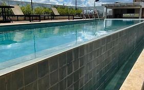 Loft alto padrão, último andar Uptown c/ garagem